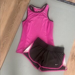 Nike Fuchsia and Black Workout Ensemble